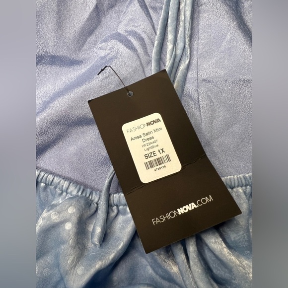 Fashion Nova Satin Mini Dress NEW - Picture 4 of 4